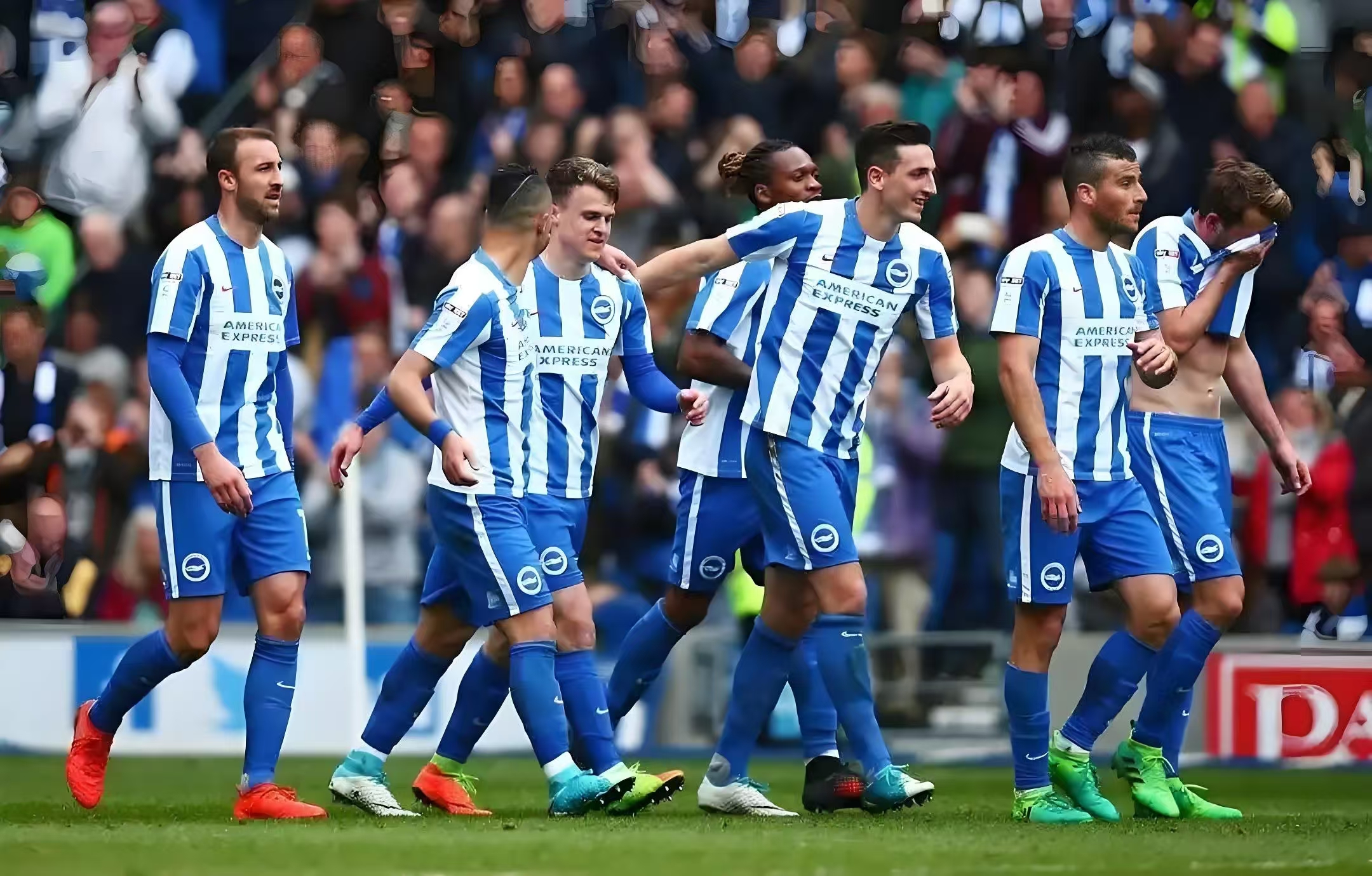 九游-包含转会期体能课后,波尔图迎来里程碑备战英超,信心回归,纪律约束更严格的词条-九游