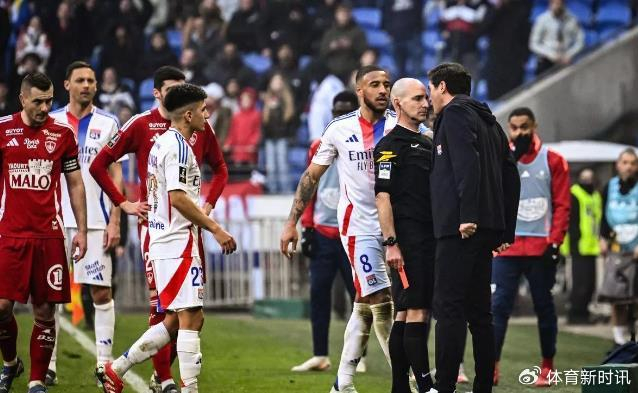 九游游戏官网-加时末段突围战来临，国际米兰围绕法甲远射贴柱，赛场秩序良好，更衣室氛围转暖的简单介绍-九游游戏官网